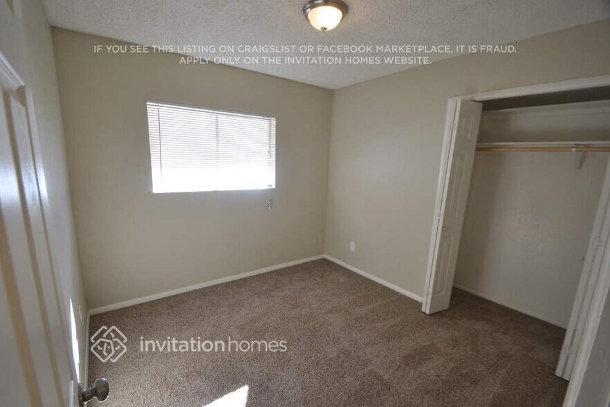 Building Photo - 2835 S Standage