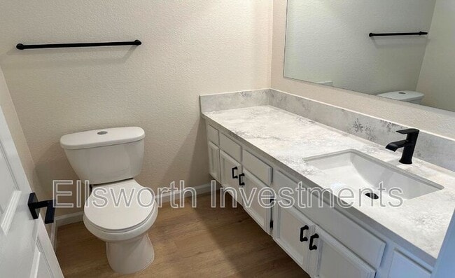 Building Photo - 10195 Bluestone Ct