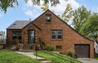 Building Photo - 2115 S 61st St