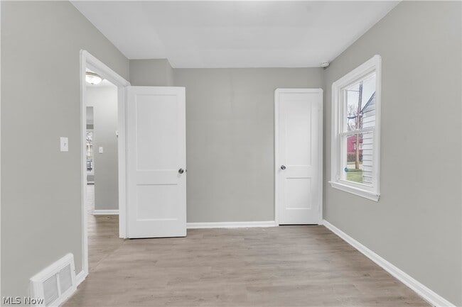 Building Photo - 16606 Lipton Ave