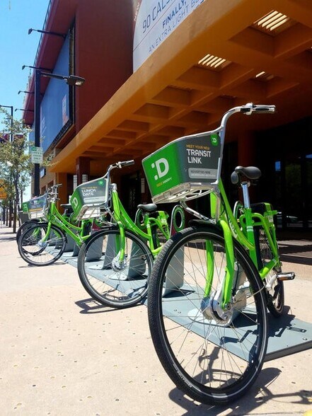 Building Photo - 310 S 4th St