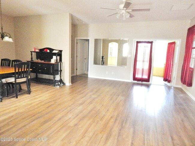 Building Photo - 4590 Brantford Ct