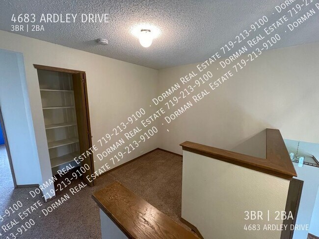 Building Photo - 4683 Ardley Dr