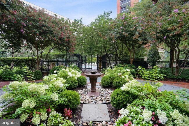 Building Photo - 11700 Old Georgetown Rd