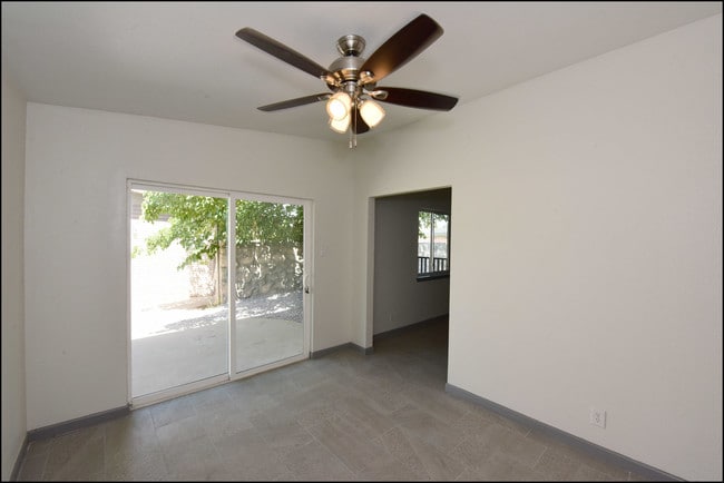 Building Photo - 10169 Dunbarton Dr