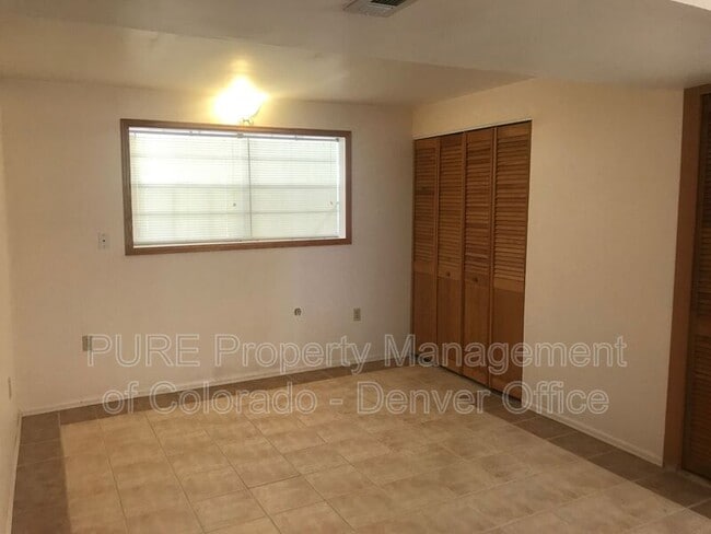 Building Photo - 9493 W Columbia Pl