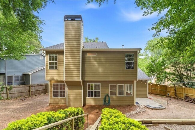 Building Photo - 4295 Cabretta Dr