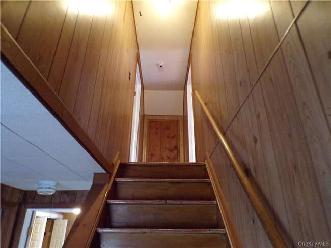 Building Photo - 2 Mertes Ln