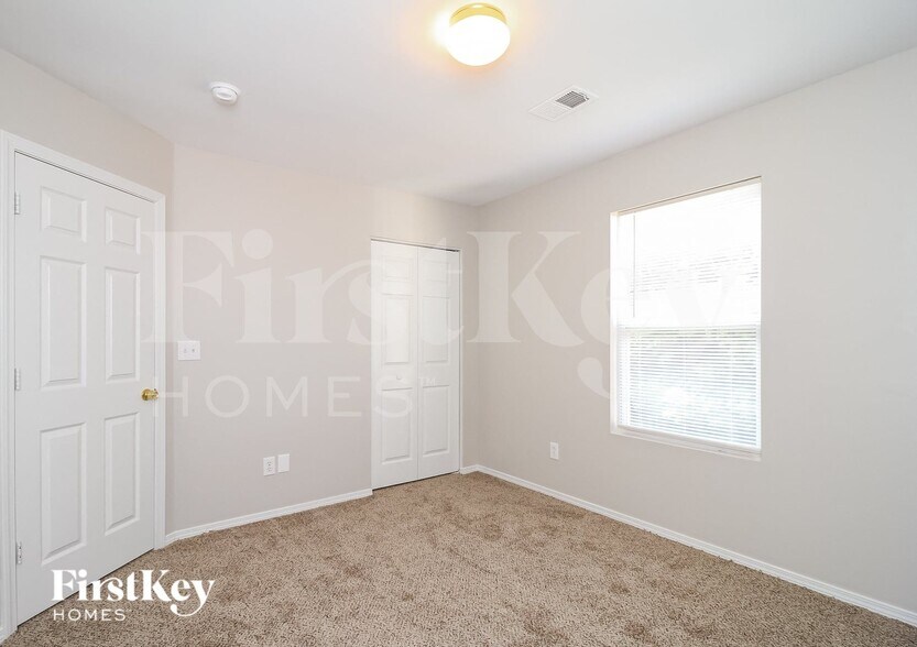 Building Photo - 5367 Liberty Hall Cir