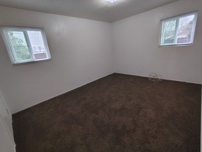 Building Photo - 1914 Freida Ct