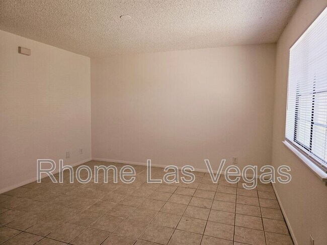 Building Photo - 7066 Burcot Ave