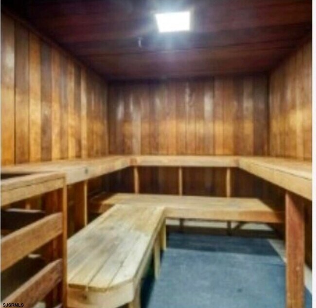 Building Photo - 3101 Boardwalk