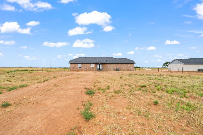 Building Photo - Country Living In Roosevelt ISD!