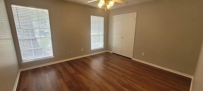 Building Photo - 2514 Deer Valley Dr