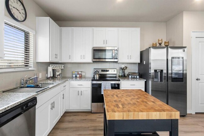 Building Photo - 283 Fieldwood Dr