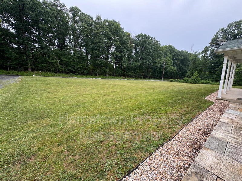 Building Photo - 115 Sandy Hollow Church Rd
