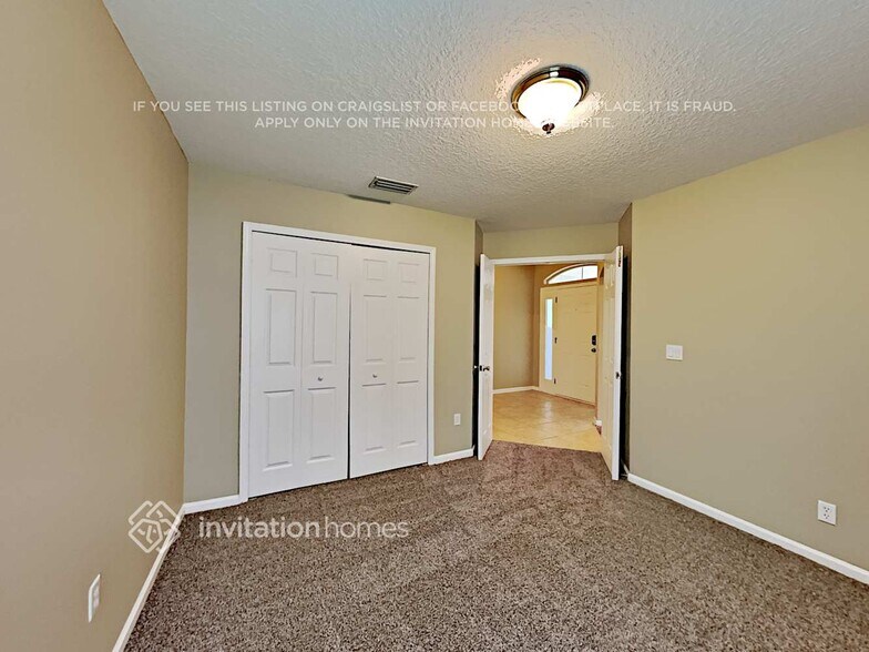 Building Photo - 3538 Old Village Dr