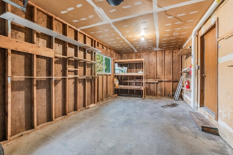 Building Photo - 2020 N 13th St