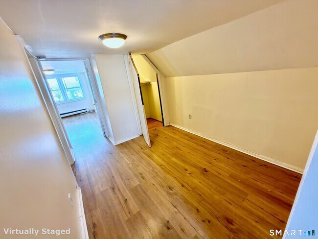 Building Photo - 259 6th St