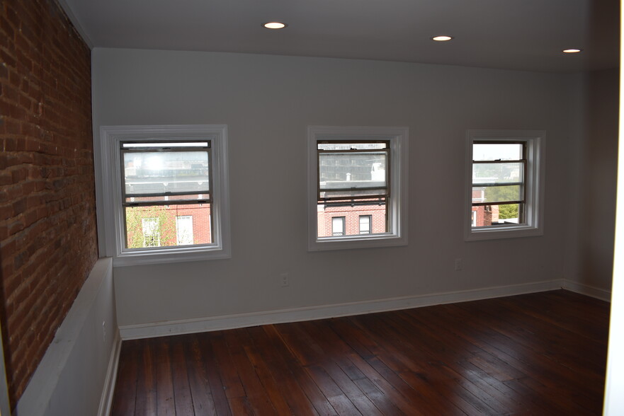 Building Photo - 1216 Bolton St.