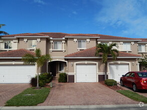 Building Photo - 17533 Laurel Grove Ct