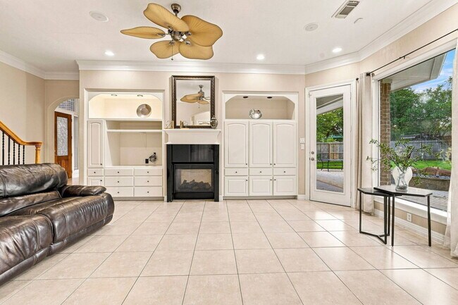 Building Photo - 1726 Parklake Village Dr