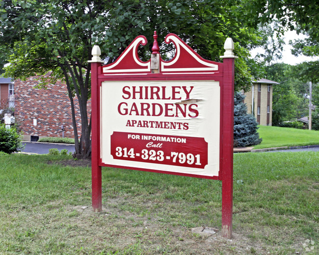 Building Photo - Shirley Gardens