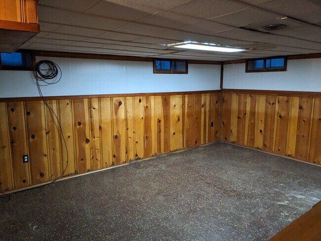 Building Photo - 832 Greenmount Blvd