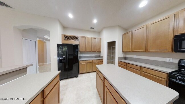 Building Photo - 14454 Millhopper Rd