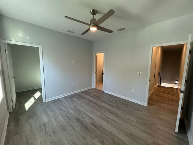 Building Photo - 2022 Trimble Rd