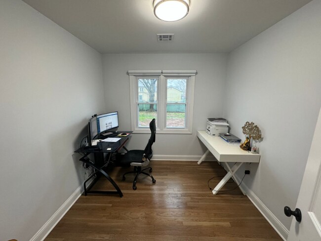 Building Photo - 24 Prescott St