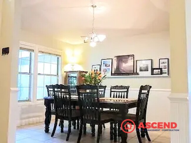 Building Photo - Beautiful Home Located In The Southwest!