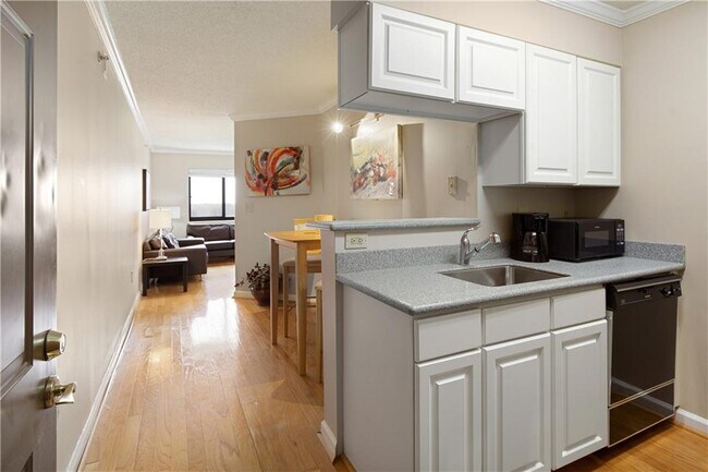 Building Photo - 795 Hammond Dr