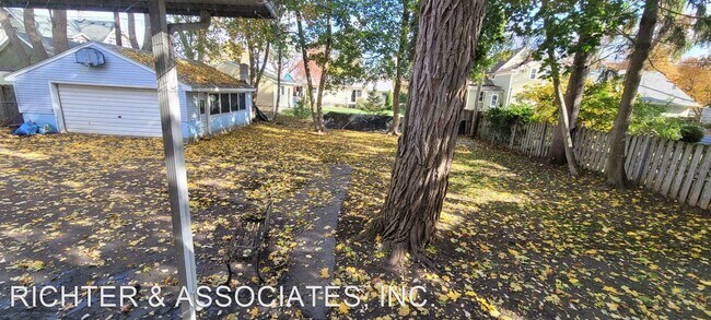 Building Photo - 3 br, 2 bath House - 137 S TOMPKINS