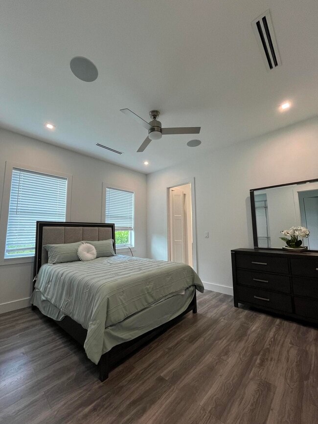 Building Photo - 17431 69th St N