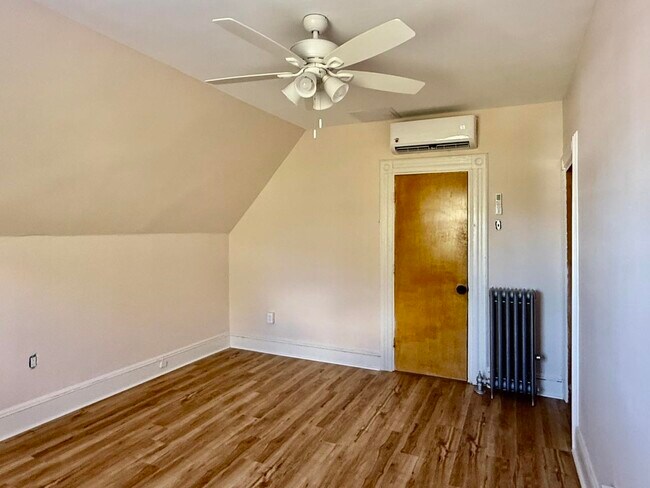 Building Photo - 347 Avenue C