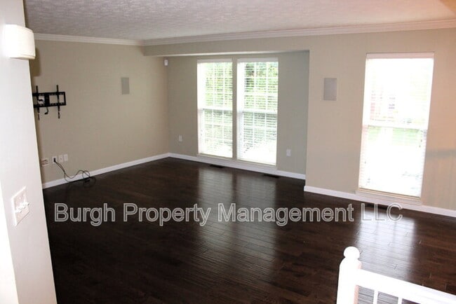 Building Photo - 1713 Michael Dr