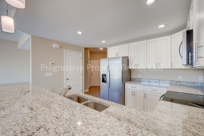 Building Photo - Beautiful 3-Bed, 2.5-Bath Villa in Northga...