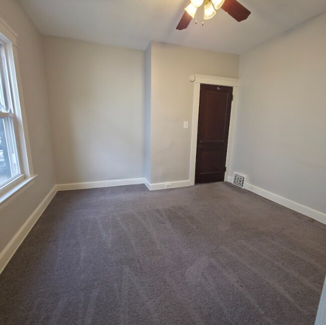 Building Photo - 1363 Cranford Ave