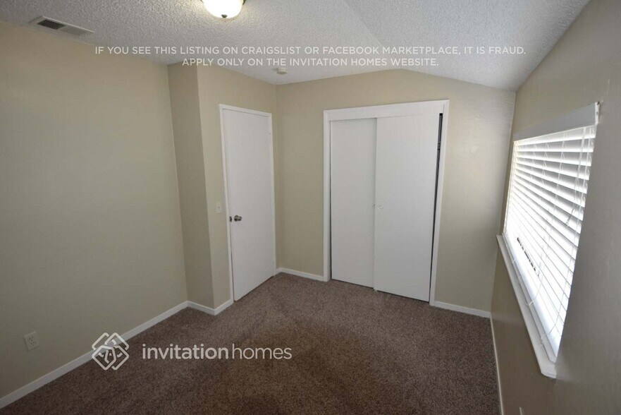 Building Photo - 1706 Barton Dr