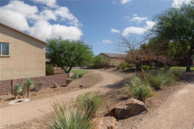 Building Photo - 1164 Campassole Ct