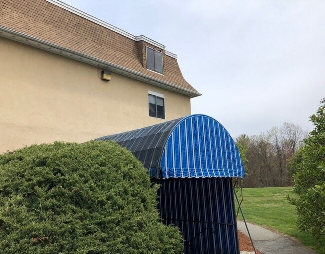 Building Photo - 226 Swanson Rd