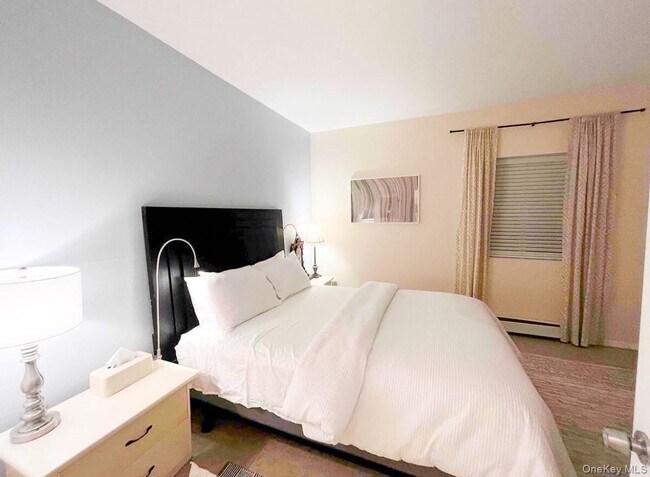 Building Photo - 23 Pearl St