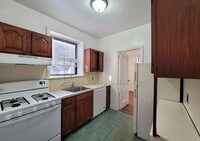 Building Photo - 1 bedroom in BAYSIDE NY 11361
