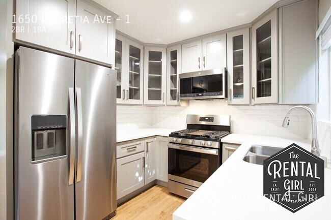 Building Photo - 1650 Lucretia Ave