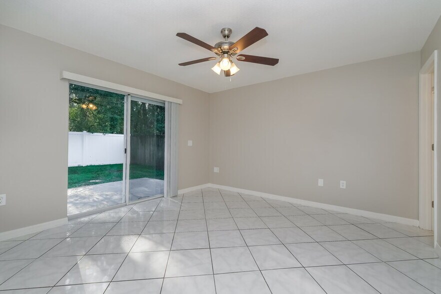 Building Photo - 10418 River Bream Dr