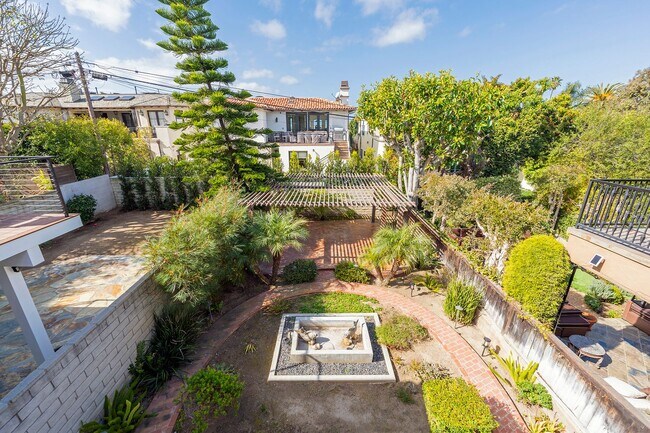 Building Photo - Beautiful Manhattan Beach Rental Home!