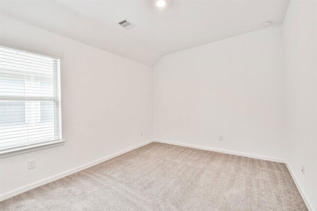 Building Photo - 582 Dry Fork Ln