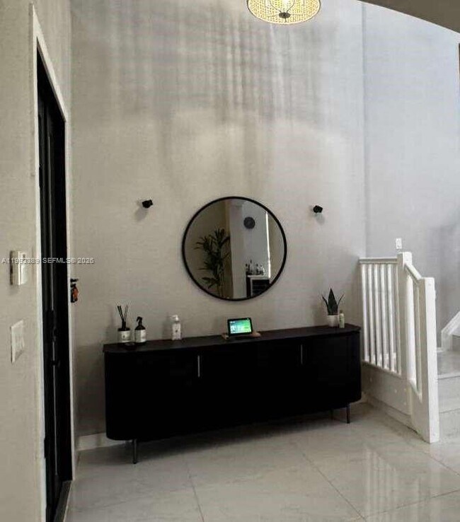 Building Photo - 4451 Seneca Ave