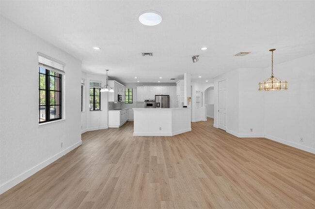 Building Photo - 2678 Center Ct Dr